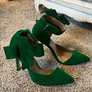 Elegant Green Suede Women's Heels